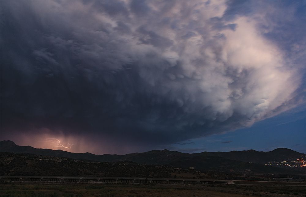 Amazing storm & lightning