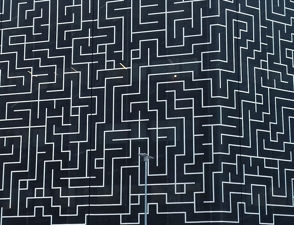 Настенный лабиринт