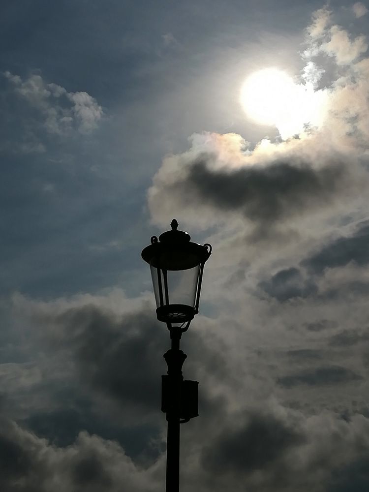 Фонарь.