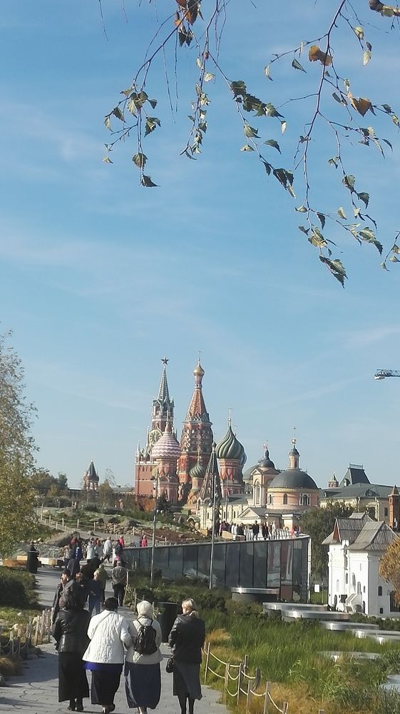 В парке Зарядье