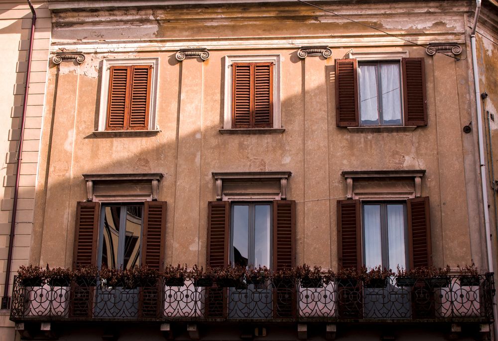 The existence through historical windows