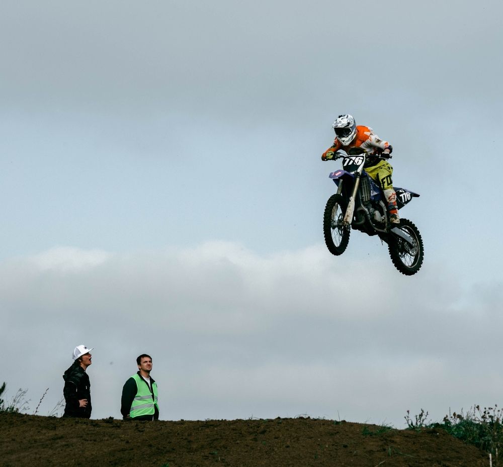 Большой фанат мотокросса