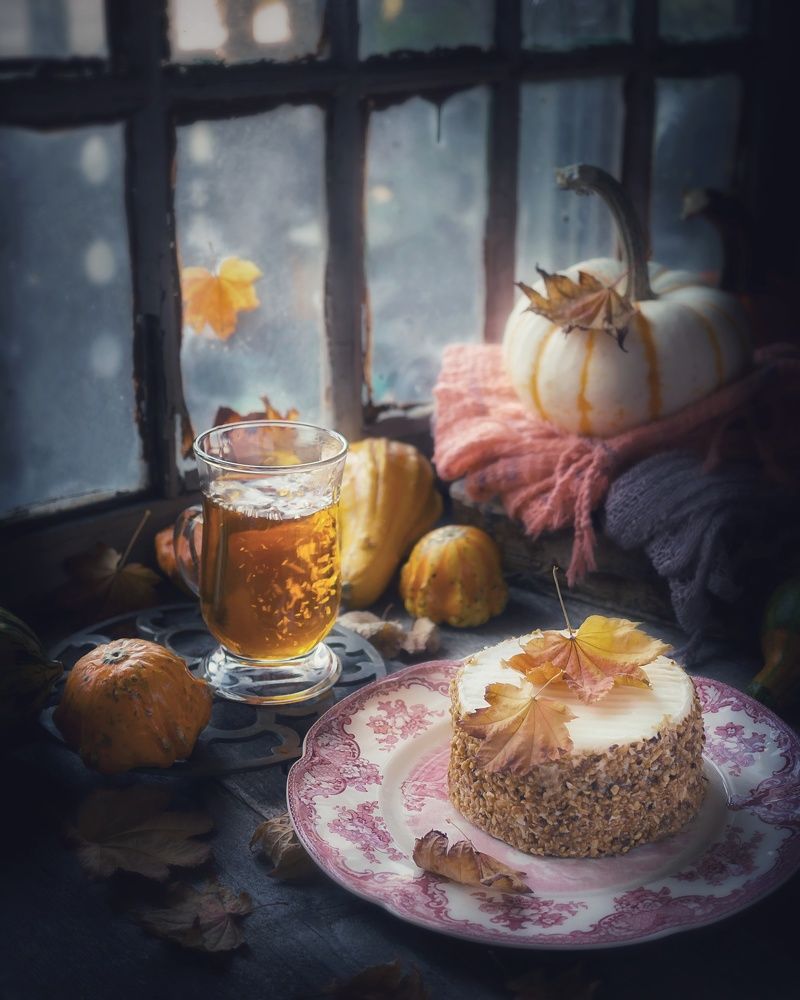 Autumn's tea time
