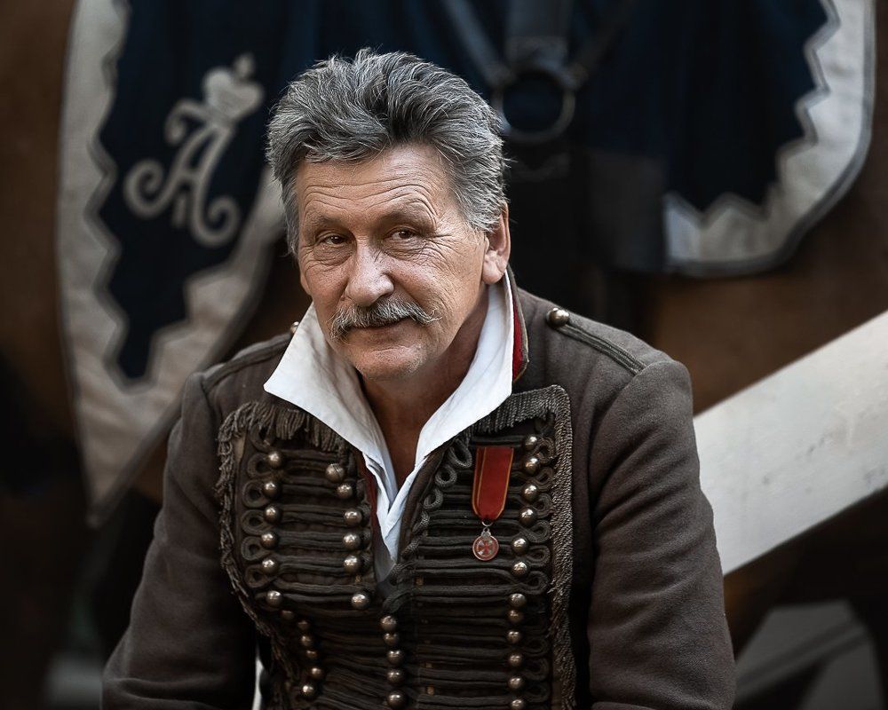 Ахтырский гусар