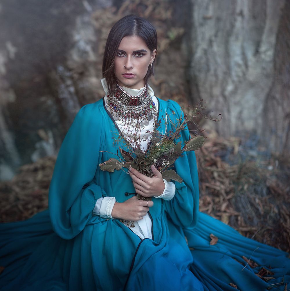 Девушка характер