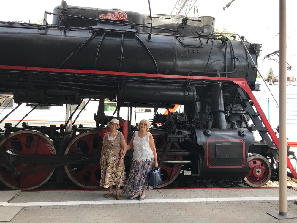 Старик и старушки