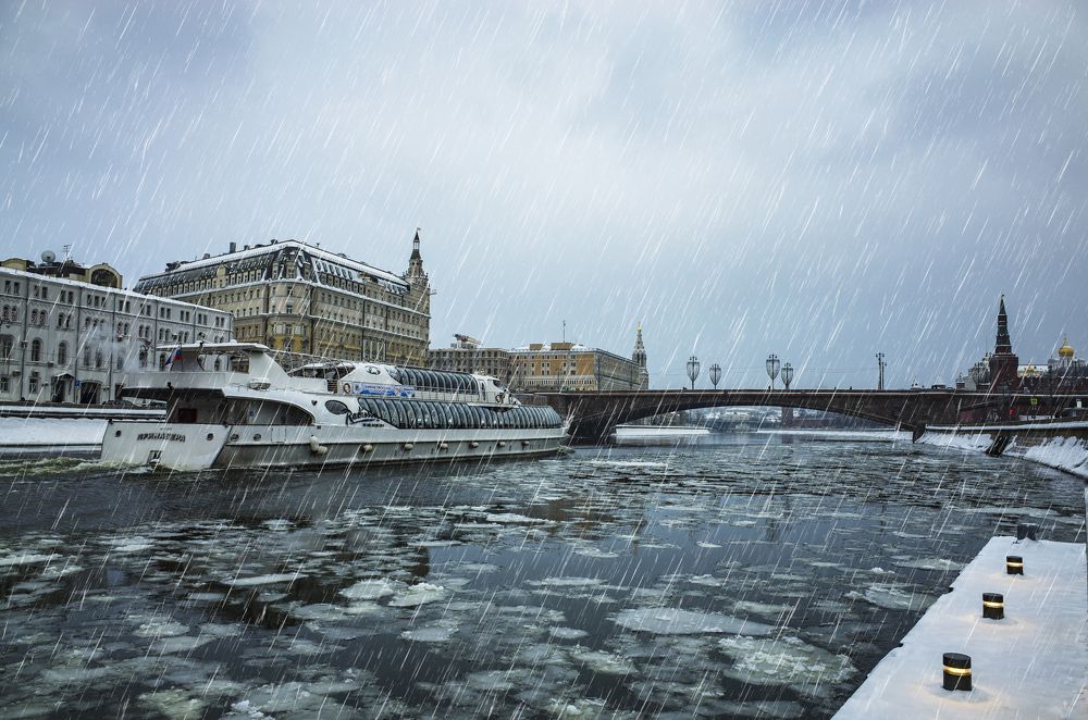 Набережная зимой