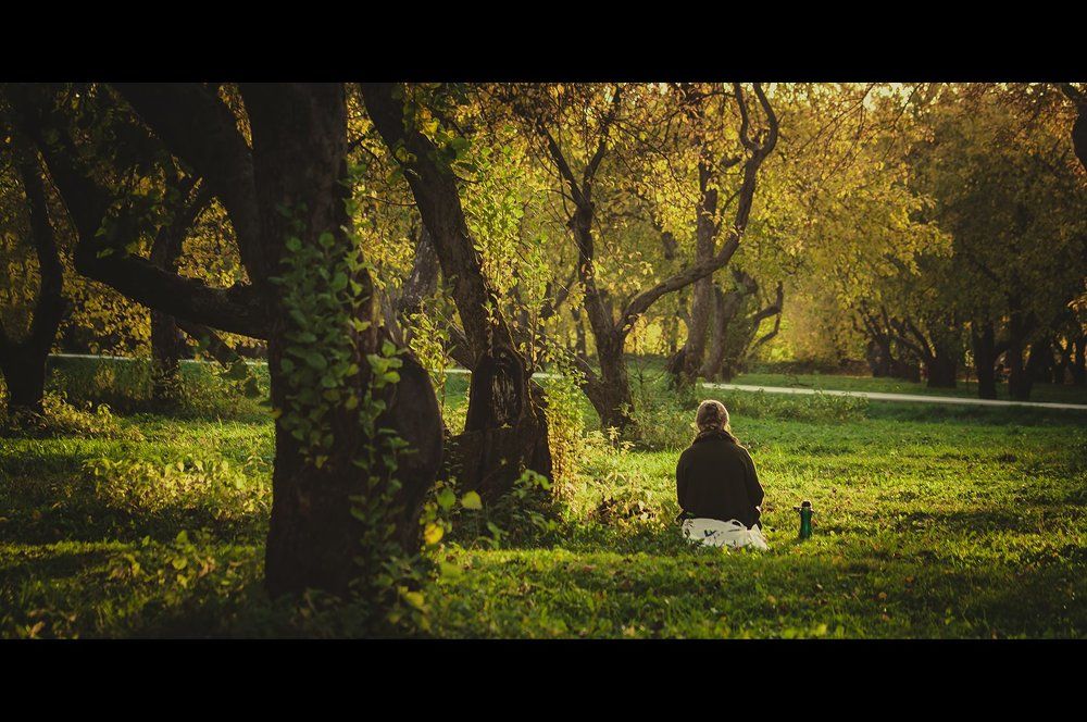 Девушка в парке.