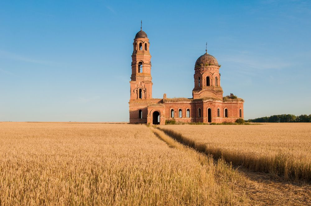 Одинокая церковь