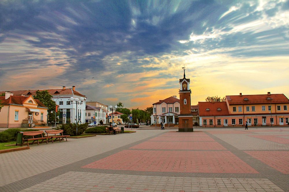 Вечерний город