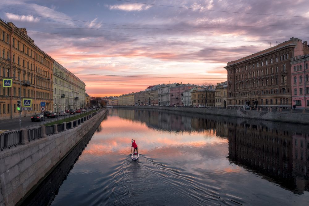 Разрезая водную гладь