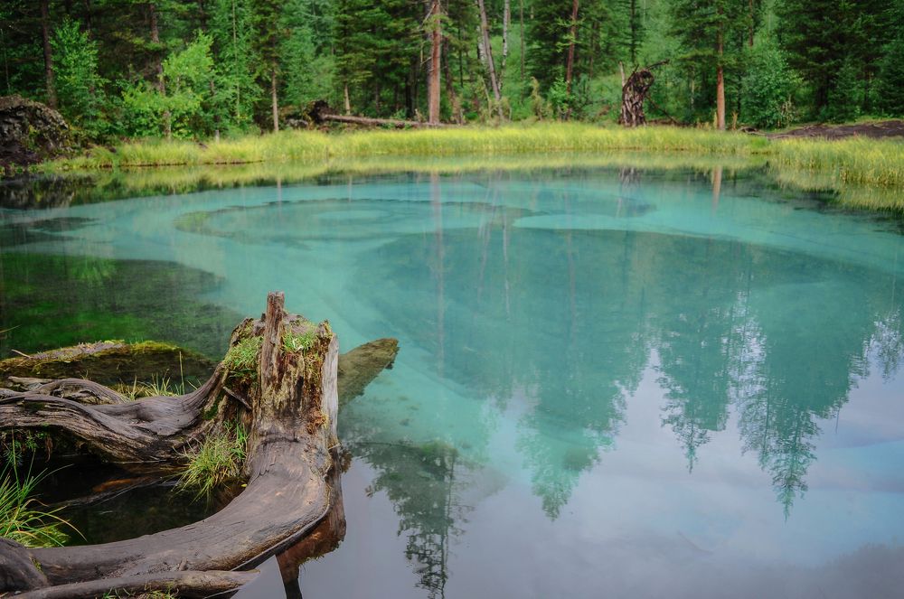 Гейзеровое озеро за селом Акташ