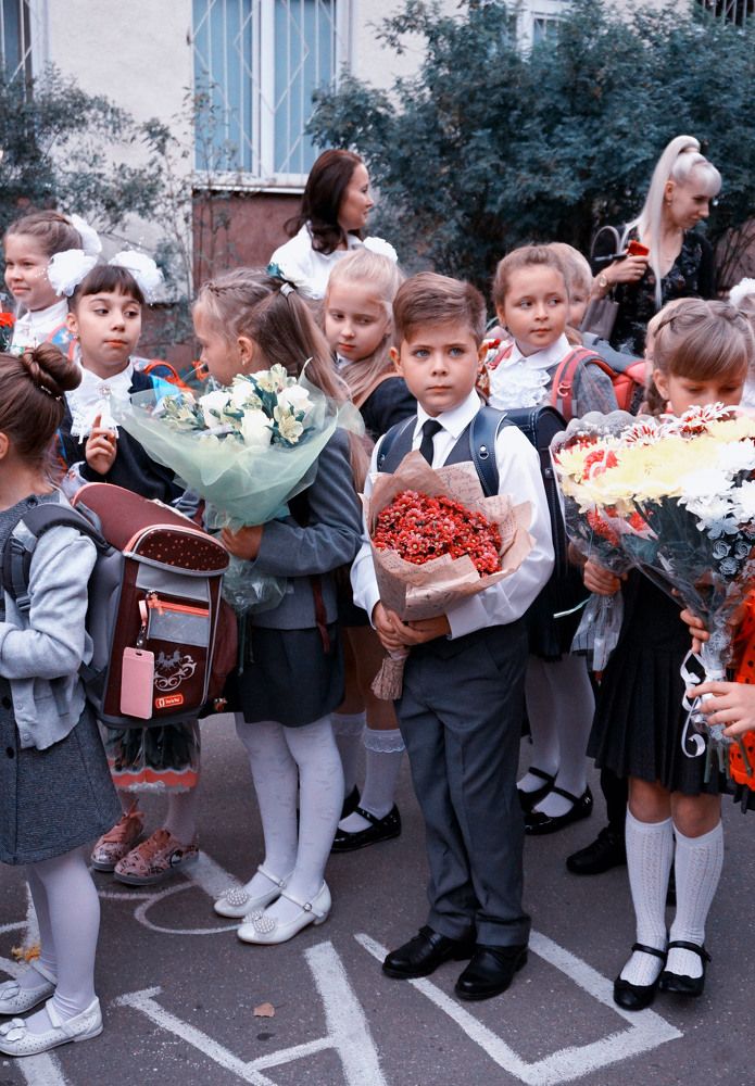 В цветнике ...