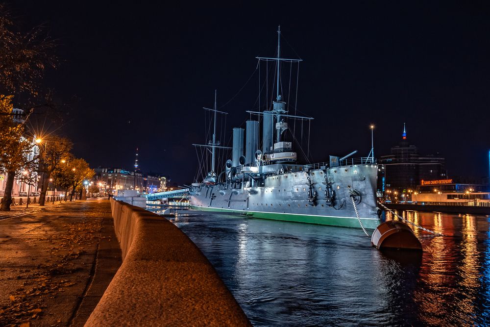 What do you dream of, cruiser Aurora?