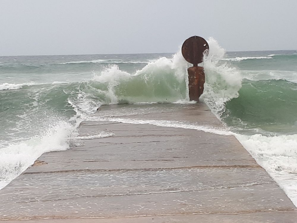 High waves