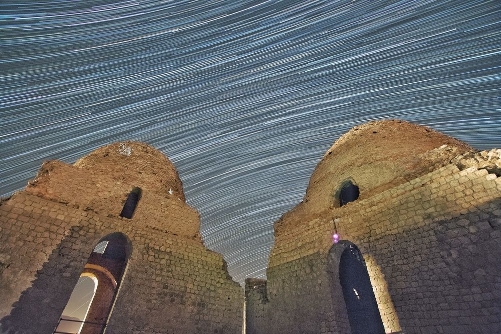 Sassanid palace at night 2