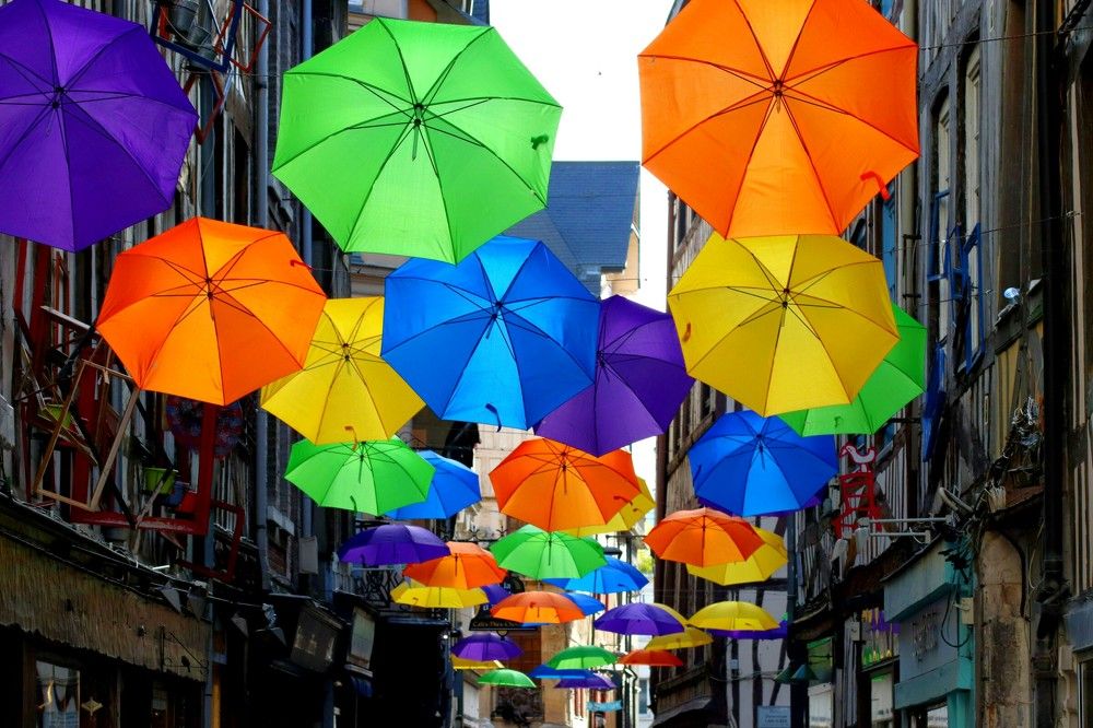 A hard rain gonna fall