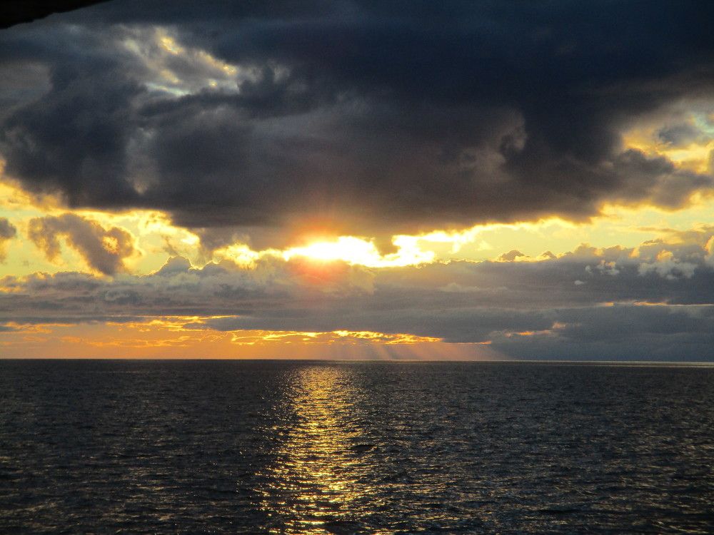 В ожидании бури.