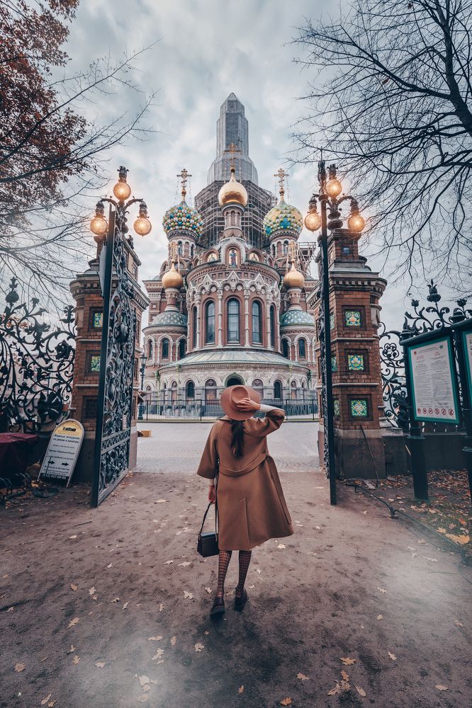 У Спаса на Крови