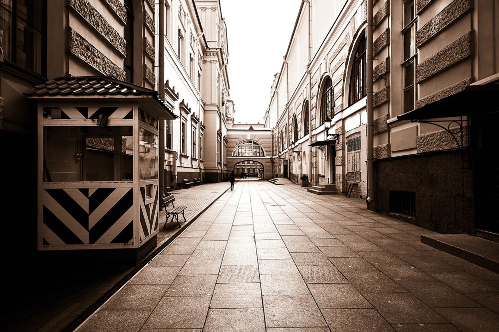 Шуваловский проезд.