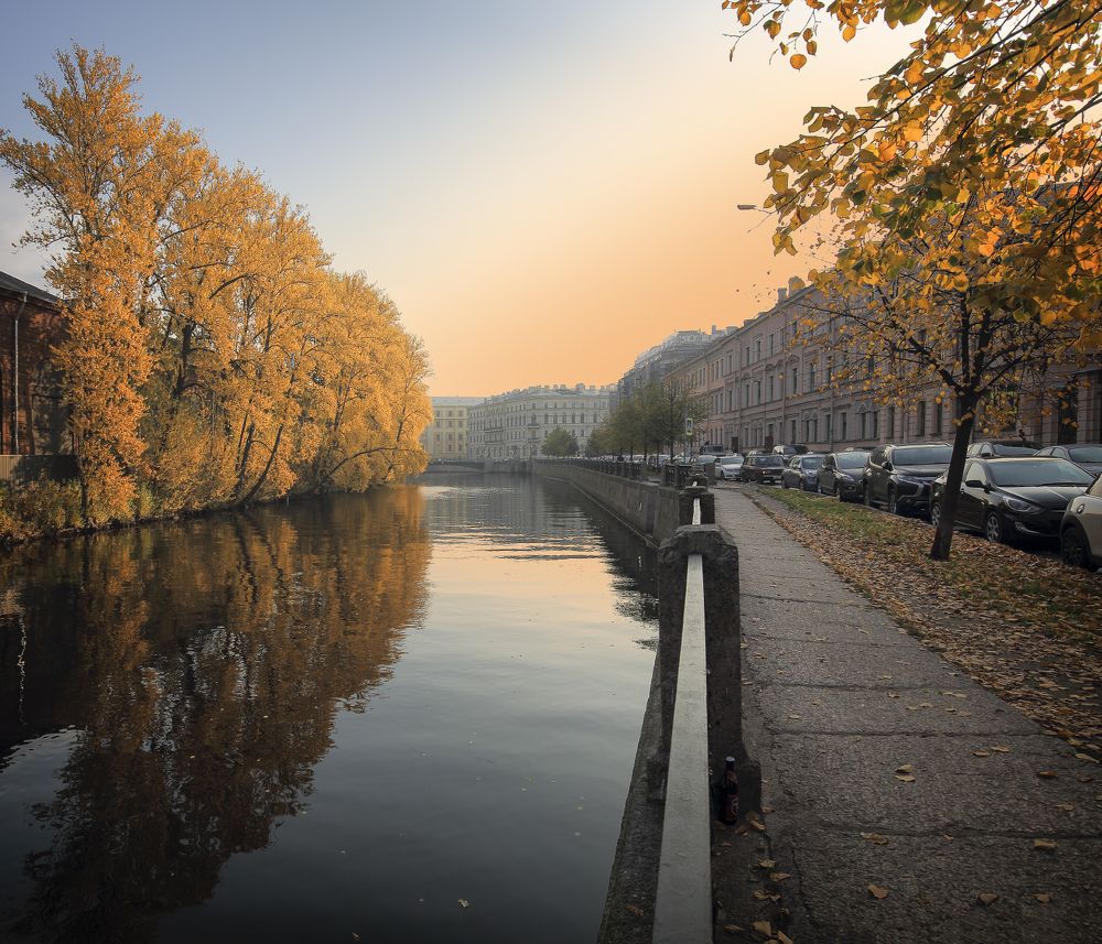 Утро красит нежным светом...