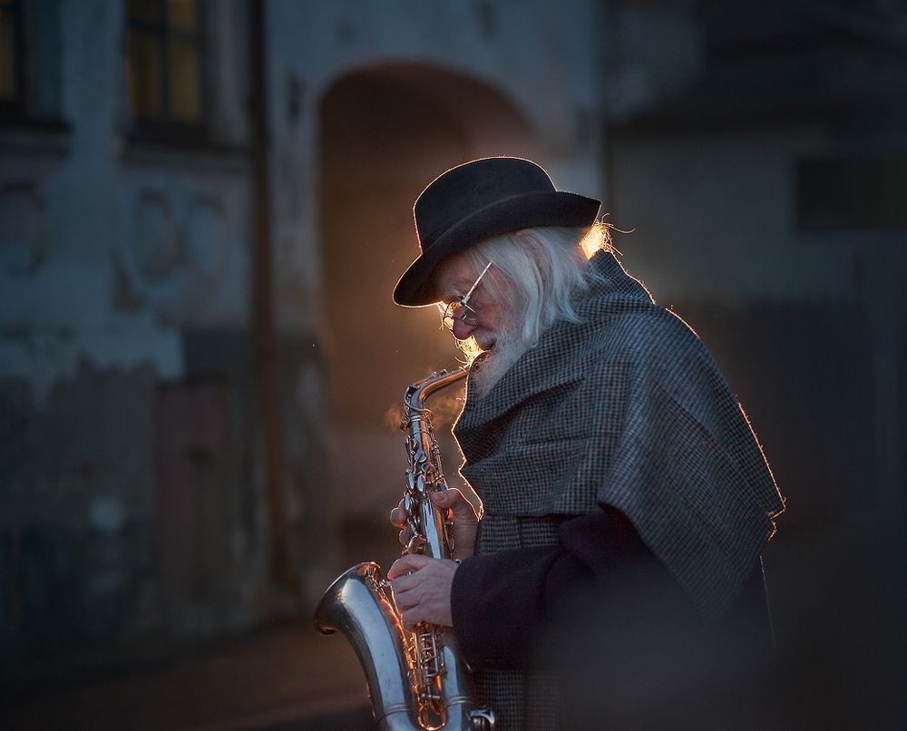 Уличный музыкант