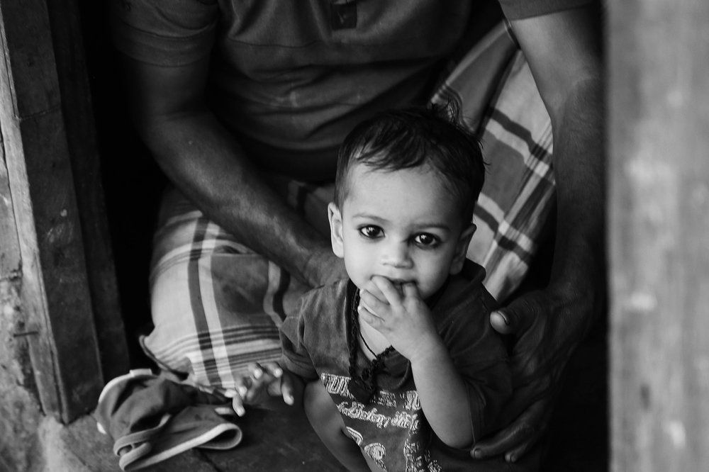 В руках отца