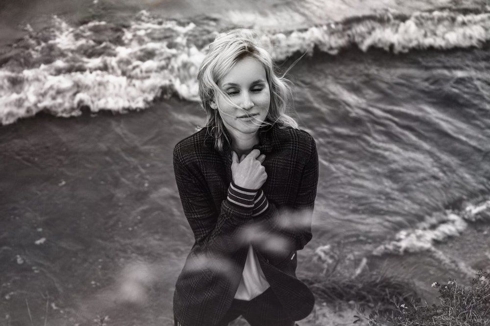 Цвет настроения черный)