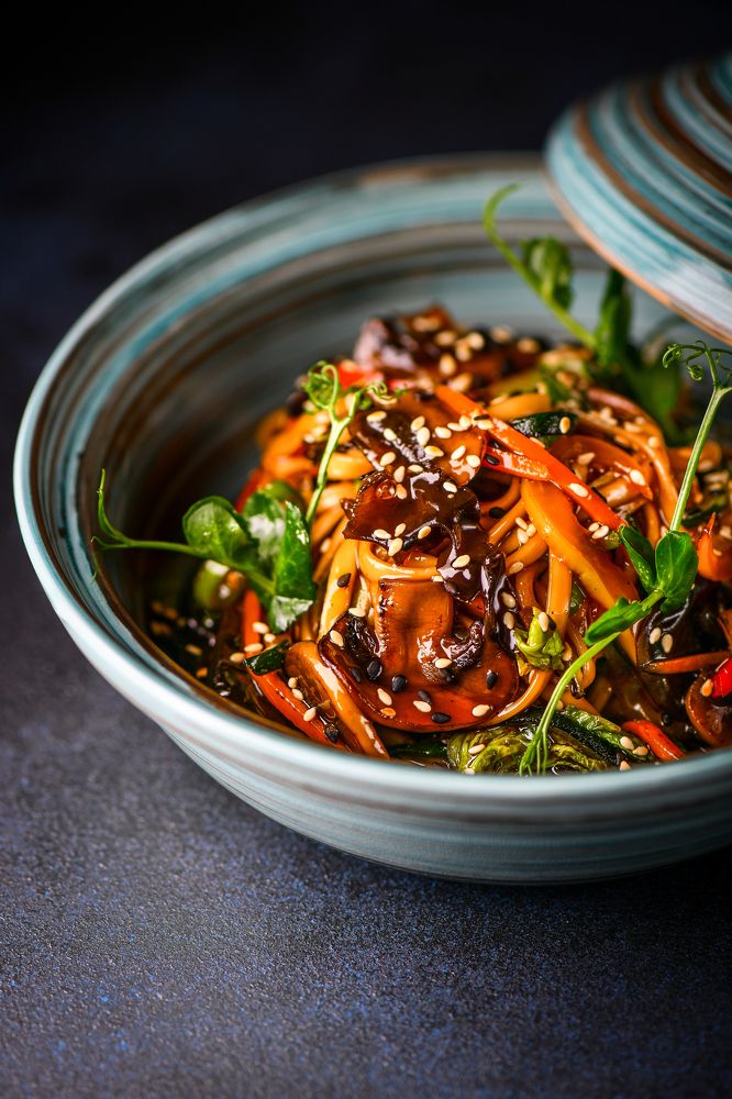 Китайская лапша с овощами