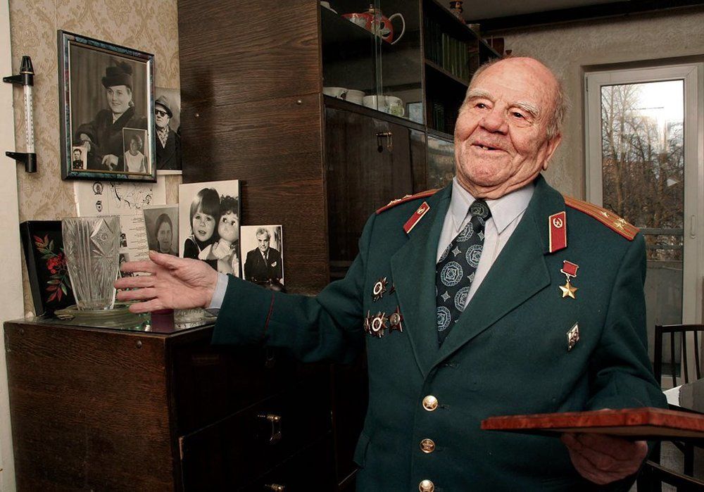 семья героя