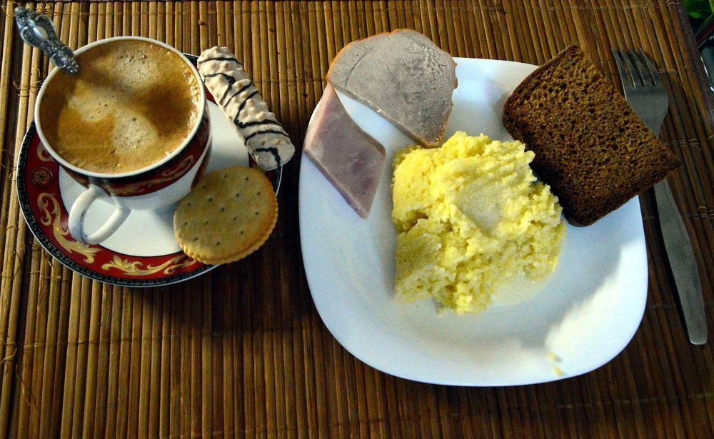 Утренний завтрак, ароматный кофе