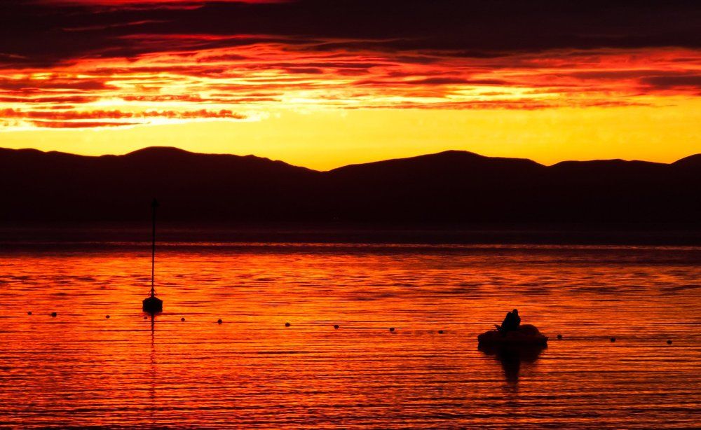 Багровый закат