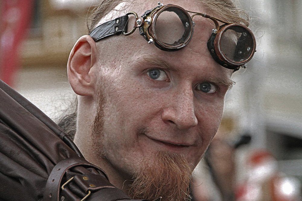 Яркие люди...