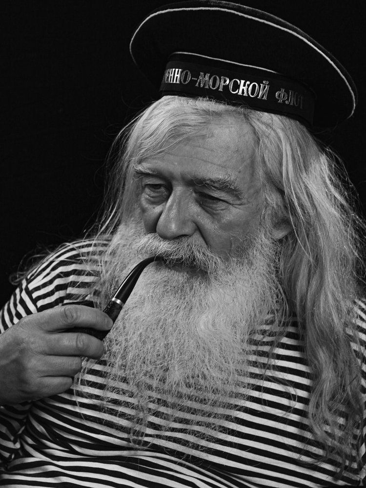 Боцман вспоминает далекое прошлое.