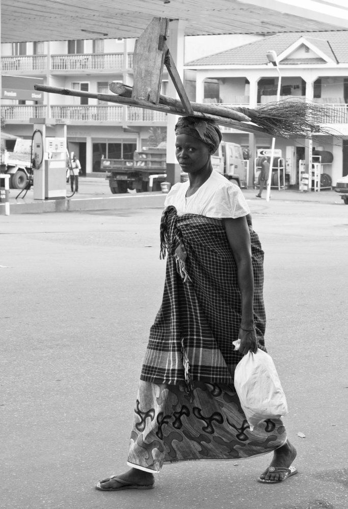 Метла на голове