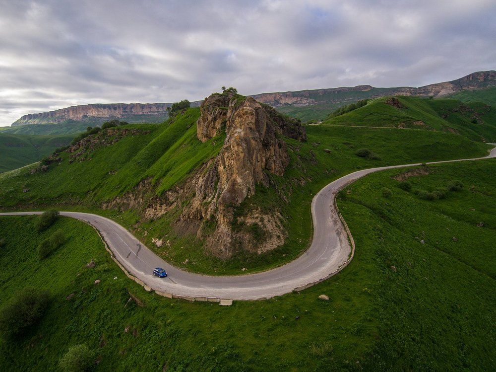 ПРО МАЛЕНЬКУЮ СИНЮЮ МАШИНКУ