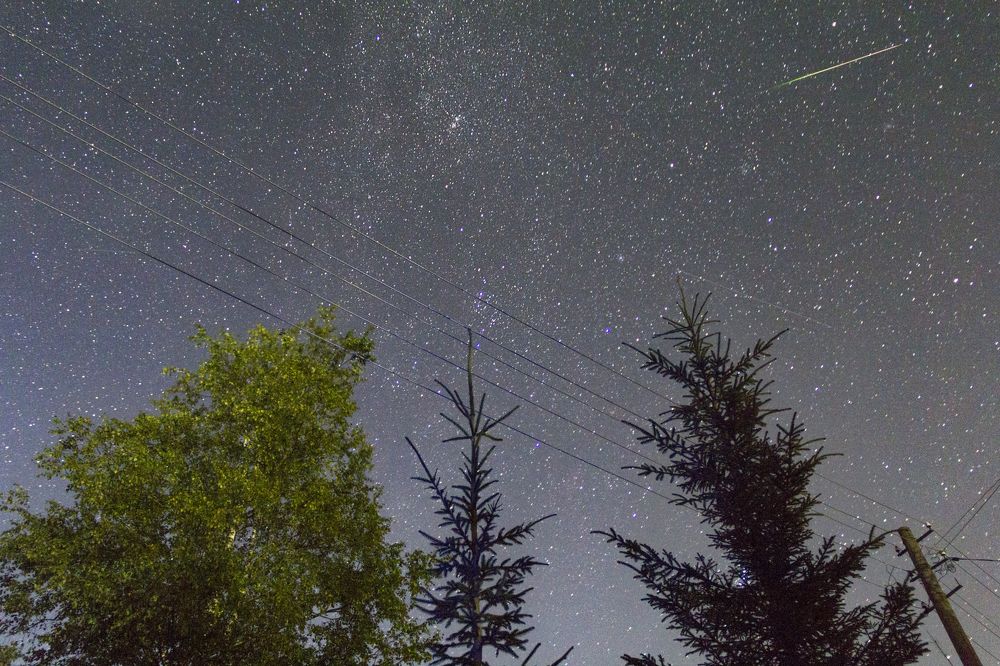 Stars and perseid's meteor