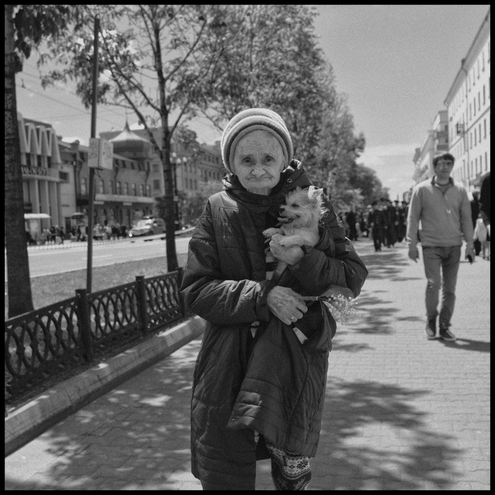 Надежда, щенок и ландыши