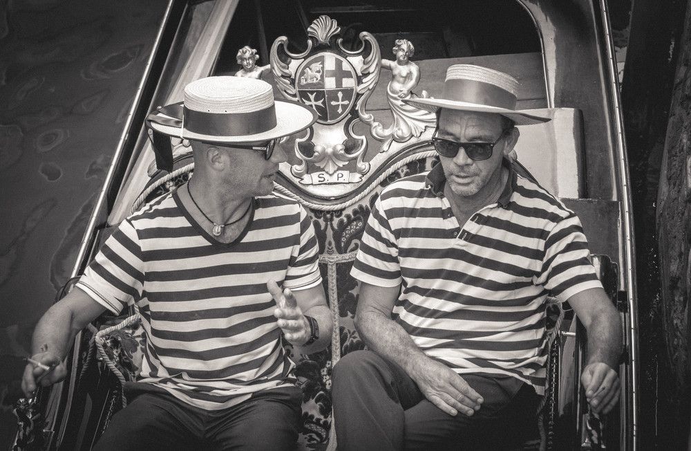 Венеция.Гондольеры