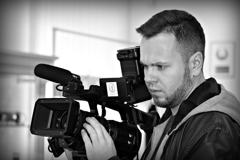 Весь в работе.