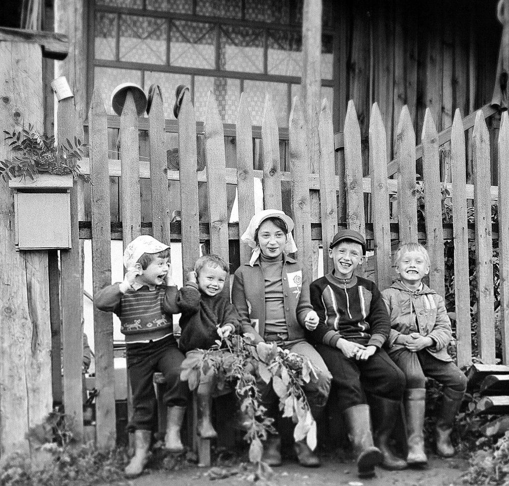 Старшая сестра