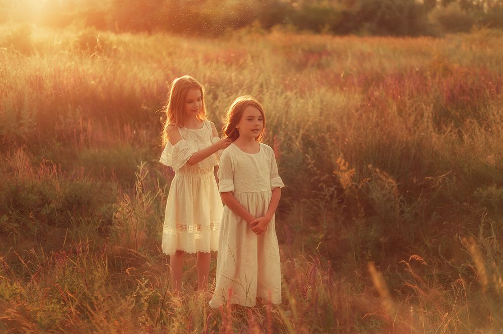 Photograph by Alisun photography Sasha