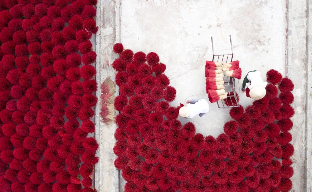 Collecting incense sticks