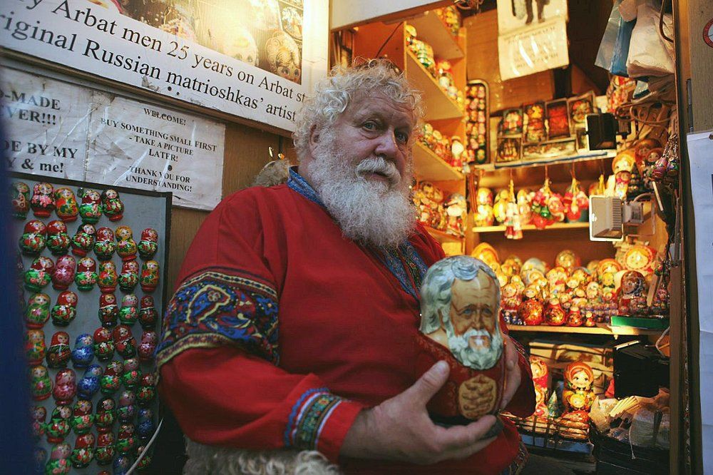 russian matrioshkas' artist