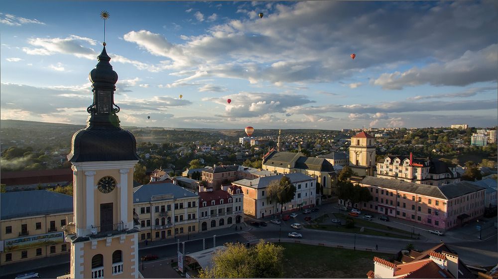 Balloons over the Old Town