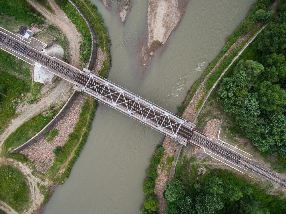 ИГРУШЕЧНАЯ ЖЕЛЕЗНАЯ ДОРОГА