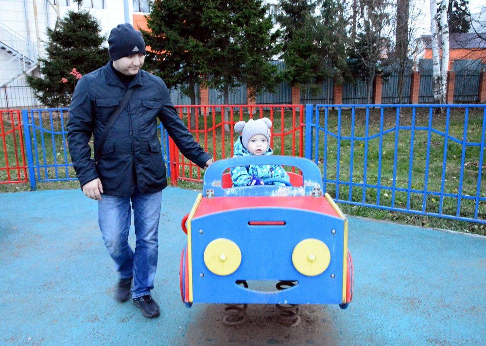 Едем в деревню на дискотеку)))