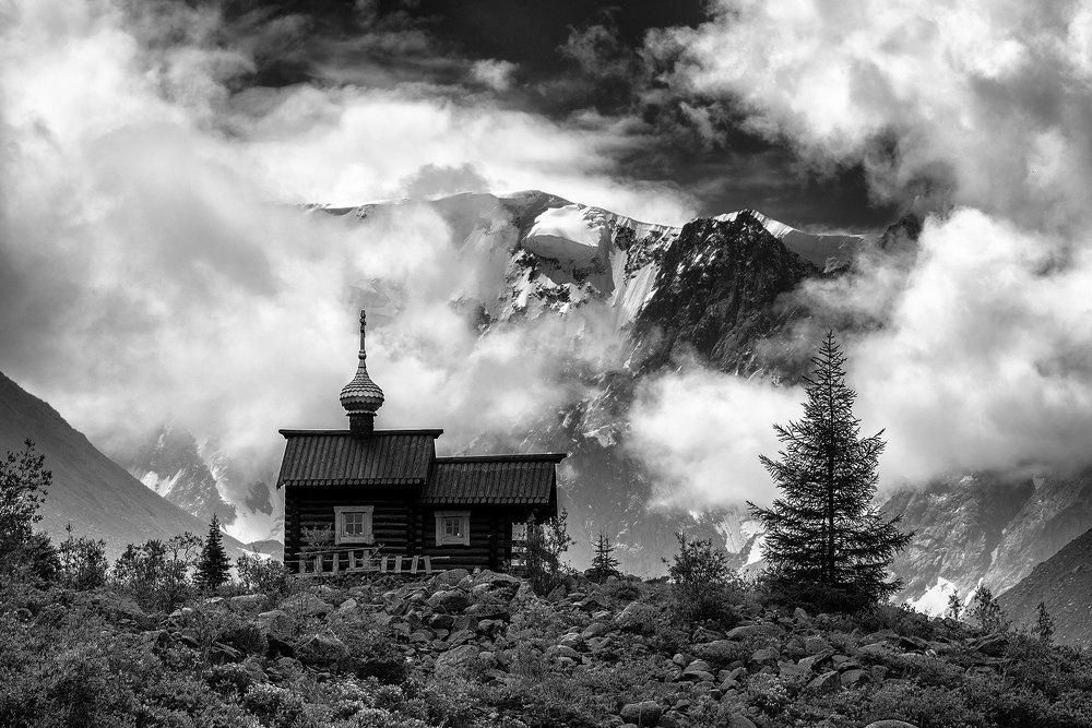 Часовня архангела Михаила, Алтай