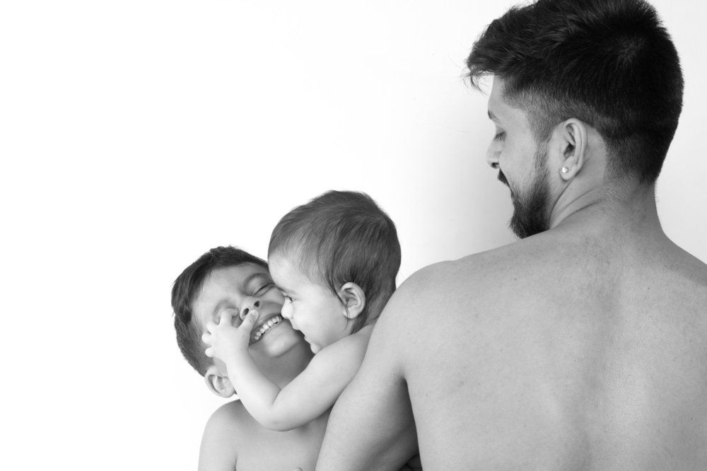 Bond which grows with time .