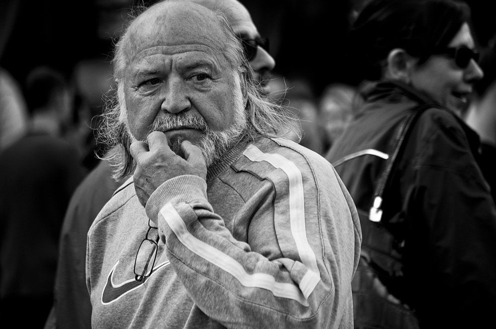 "Что творят..."